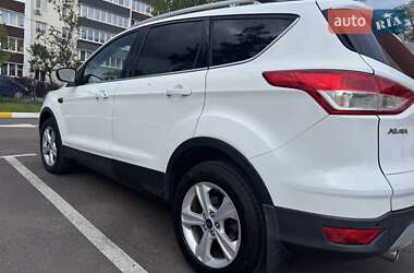 Внедорожник / Кроссовер Ford Kuga 2016 в 