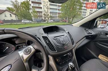 Внедорожник / Кроссовер Ford Kuga 2016 в 