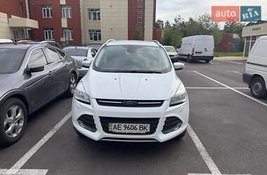 Внедорожник / Кроссовер Ford Kuga 2016 в 