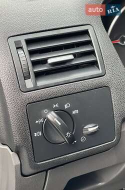 Внедорожник / Кроссовер Ford Kuga 2010 в 