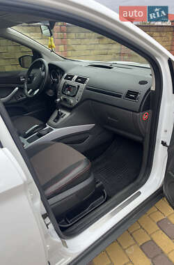 Внедорожник / Кроссовер Ford Kuga 2010 в 