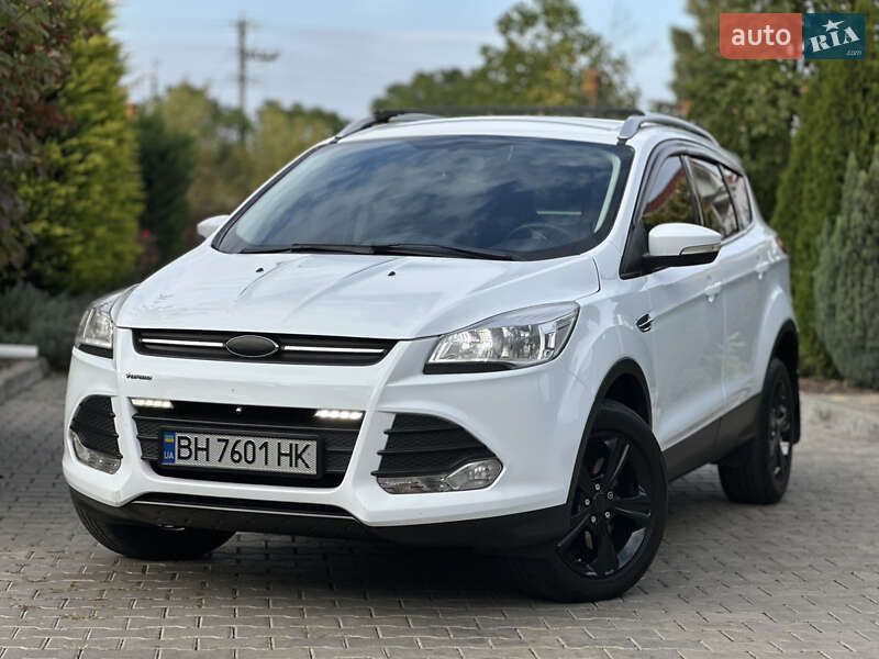 Внедорожник / Кроссовер Ford Kuga 2013 в 
