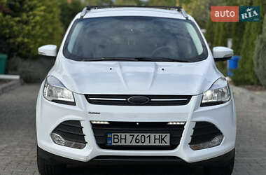 Внедорожник / Кроссовер Ford Kuga 2013 в 