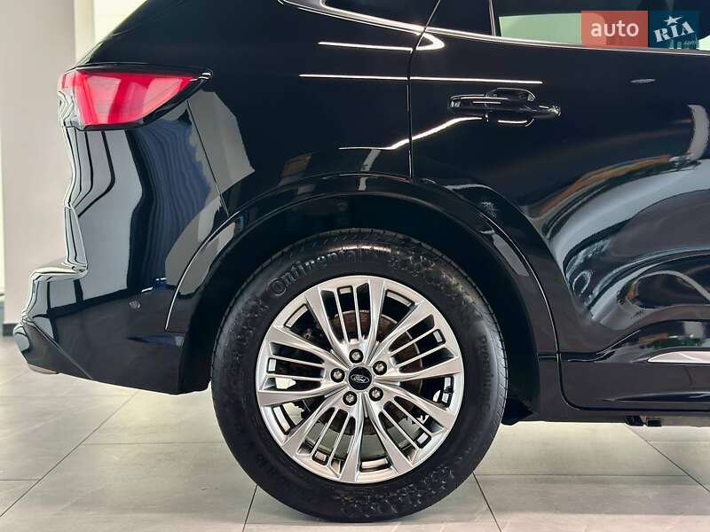 Внедорожник / Кроссовер Ford Kuga 2020 в Львове
