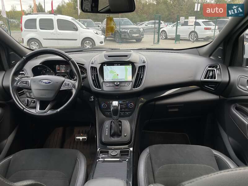 Внедорожник / Кроссовер Ford Kuga 2017 в Бердичеве