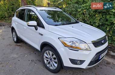 Позашляховик / Кросовер Ford Kuga 2010 в  фото 5 Позашляховик / Кросовер Ford Kuga 2010 в