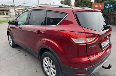 Внедорожник / Кроссовер Ford Kuga 2015 в 