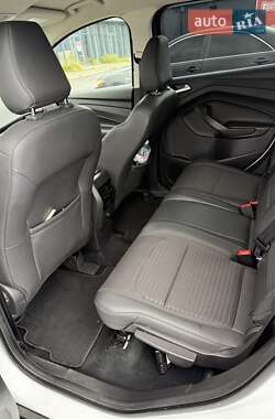 Внедорожник / Кроссовер Ford Kuga 2019 в 
