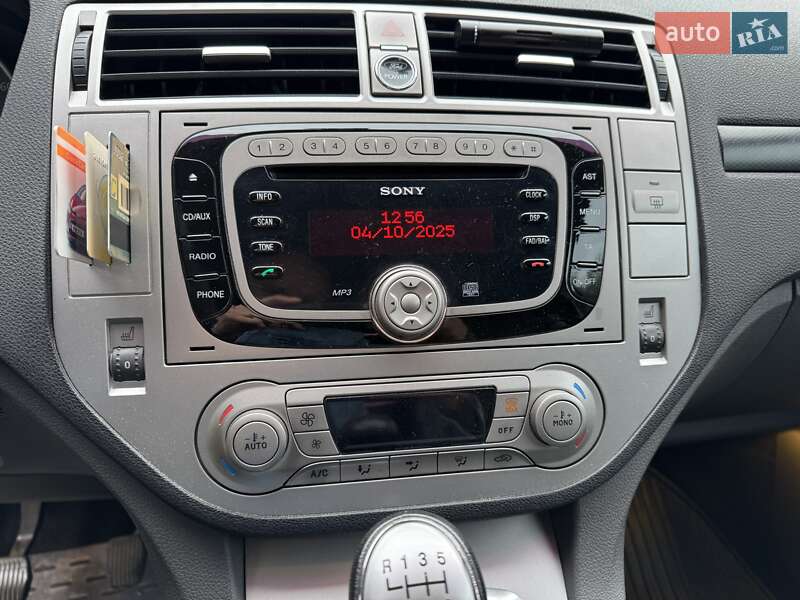 Внедорожник / Кроссовер Ford Kuga 2010 в Киеве