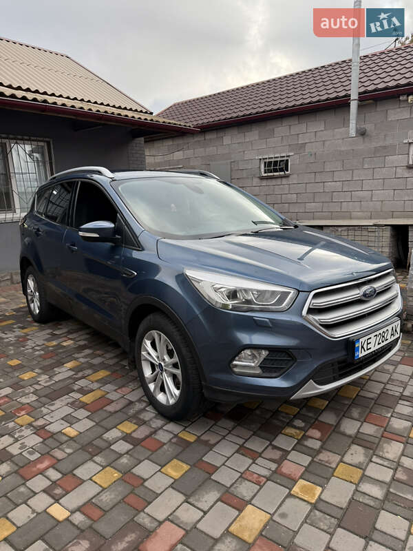 Внедорожник / Кроссовер Ford Kuga 2019 в Кривом Роге