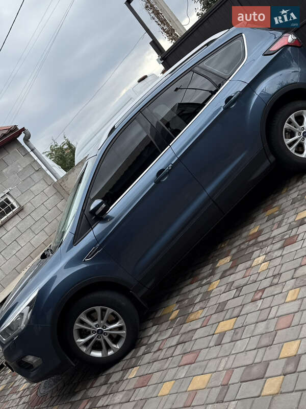 Внедорожник / Кроссовер Ford Kuga 2019 в Кривом Роге