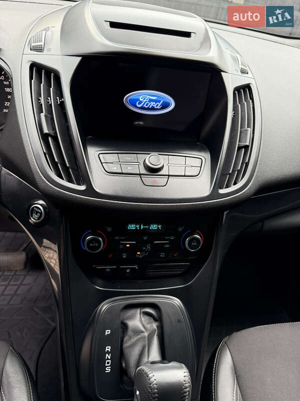 Внедорожник / Кроссовер Ford Kuga 2019 в Кривом Роге