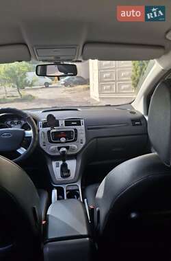Внедорожник / Кроссовер Ford Kuga 2011 в 
