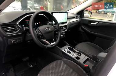 Внедорожник / Кроссовер Ford Kuga 2024 в 