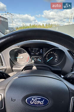 Внедорожник / Кроссовер Ford Kuga 2019 в 