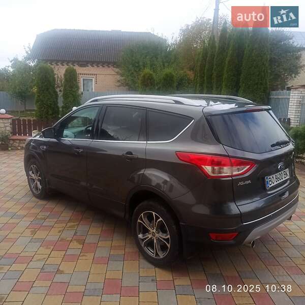 Позашляховик / Кросовер Ford Kuga 2016 в Тернополі
