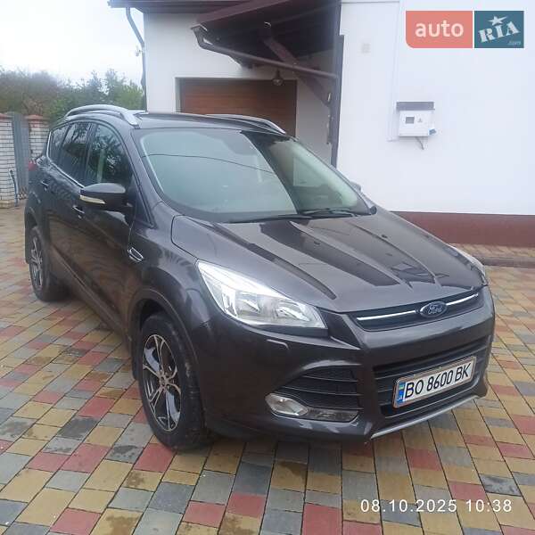 Позашляховик / Кросовер Ford Kuga 2016 в Тернополі
