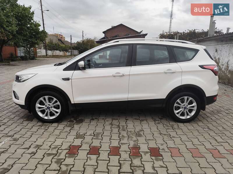 Внедорожник / Кроссовер Ford Kuga 2019 в Измаиле