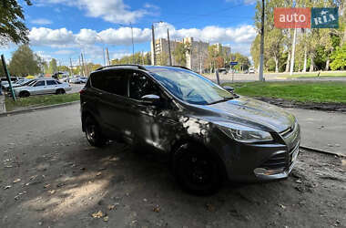 Внедорожник / Кроссовер Ford Kuga 2013 в 