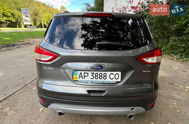 Внедорожник / Кроссовер Ford Kuga 2013 в 