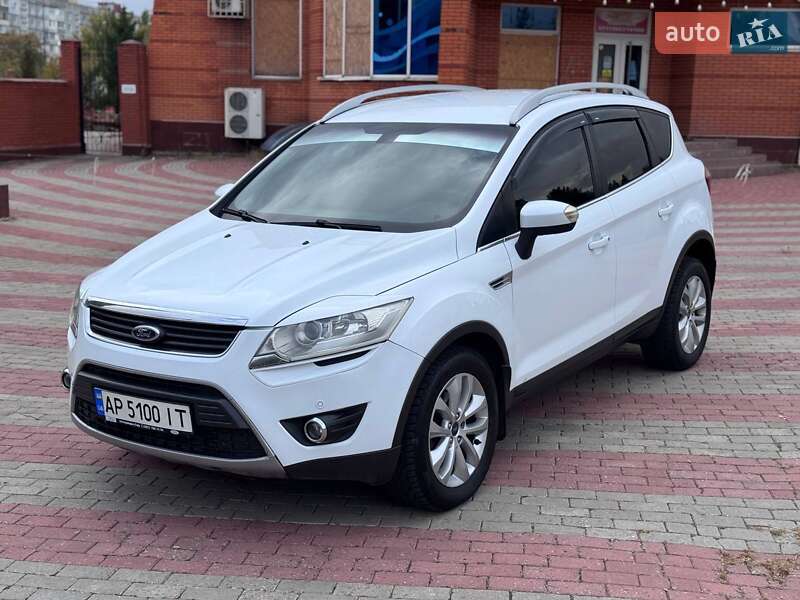 Внедорожник / Кроссовер Ford Kuga 2012 в Запорожье