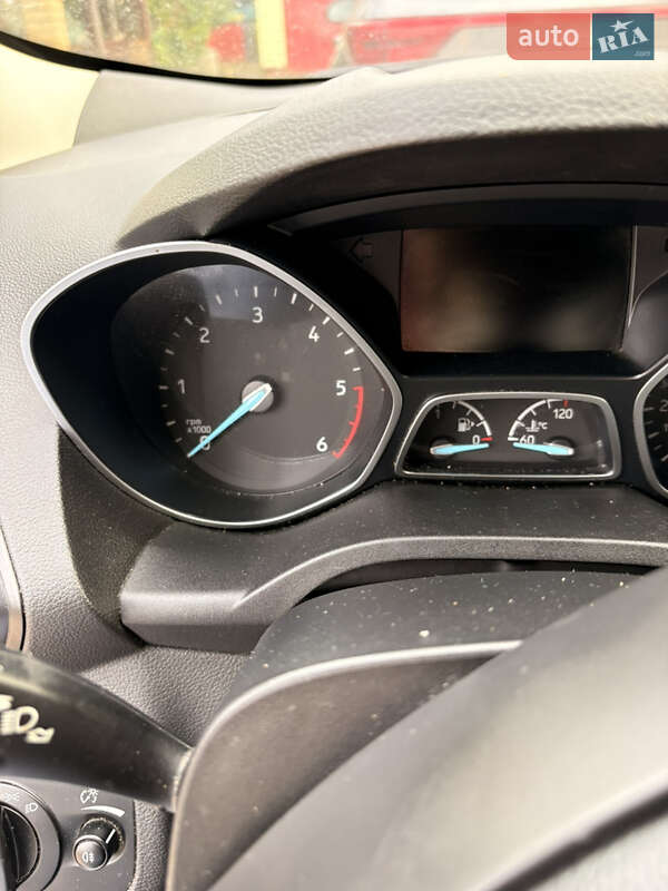 Внедорожник / Кроссовер Ford Kuga 2017 в Киеве фото 12 Внедорожник / Кроссовер Ford Kuga 2017 в Киеве