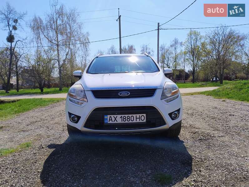 Внедорожник / Кроссовер Ford Kuga 2011 в Харькове
