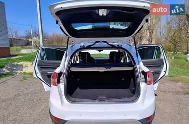 Внедорожник / Кроссовер Ford Kuga 2011 в 