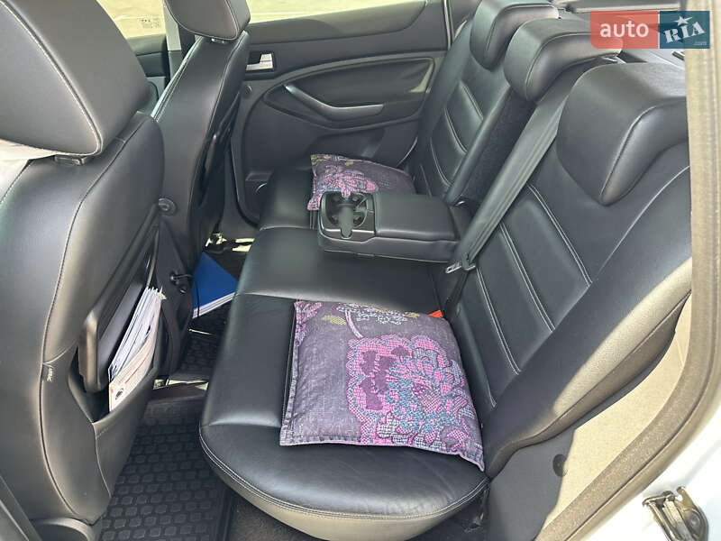 Внедорожник / Кроссовер Ford Kuga 2011 в Кропивницком