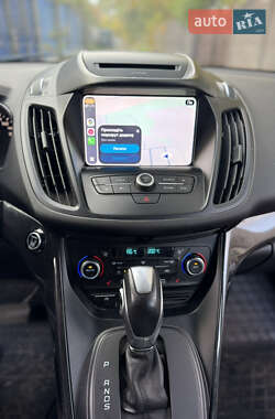 Внедорожник / Кроссовер Ford Kuga 2019 в 
