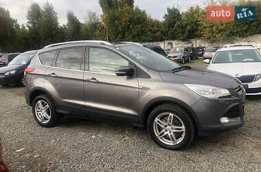 Внедорожник / Кроссовер Ford Kuga 2013 в 