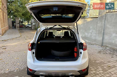 Позашляховик / Кросовер Ford Kuga 2010 в  фото 12 Позашляховик / Кросовер Ford Kuga 2010 в