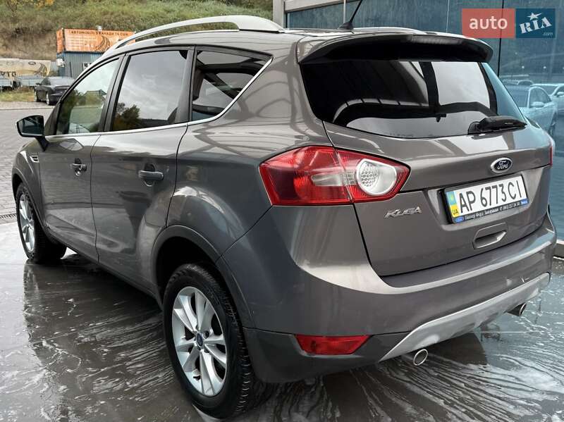 Внедорожник / Кроссовер Ford Kuga 2012 в Запорожье