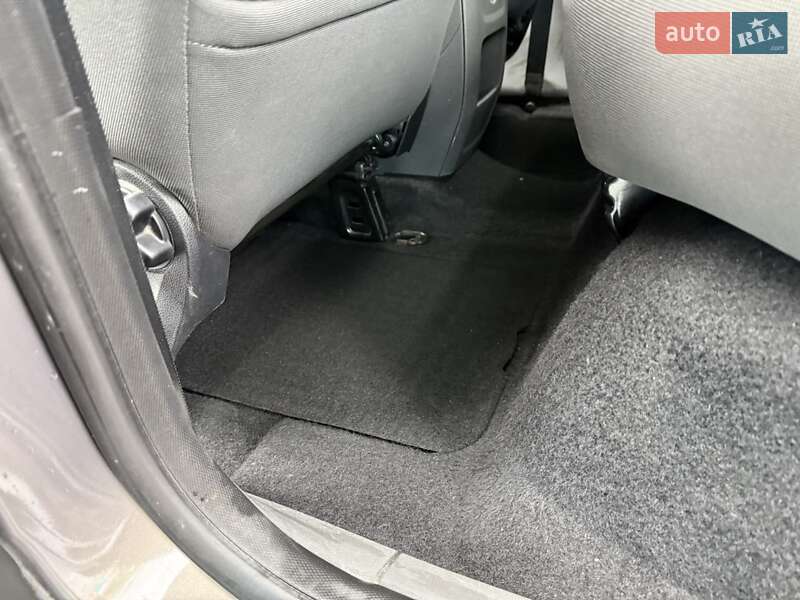 Внедорожник / Кроссовер Ford Kuga 2012 в Запорожье