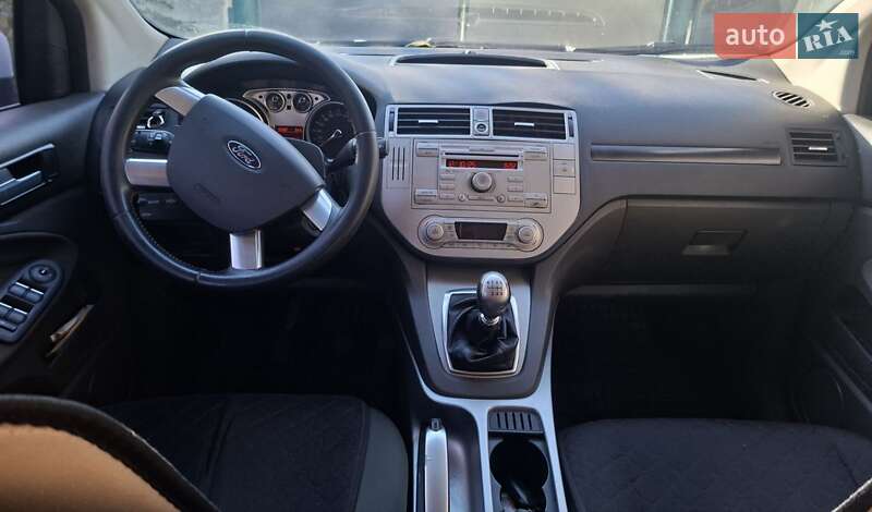 Внедорожник / Кроссовер Ford Kuga 2011 в Гадяче