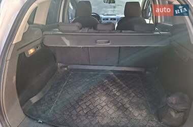 Внедорожник / Кроссовер Ford Kuga 2011 в 