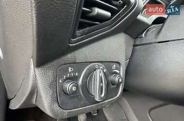 Внедорожник / Кроссовер Ford Kuga 2013 в 