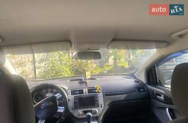 Внедорожник / Кроссовер Ford Kuga 2012 в 