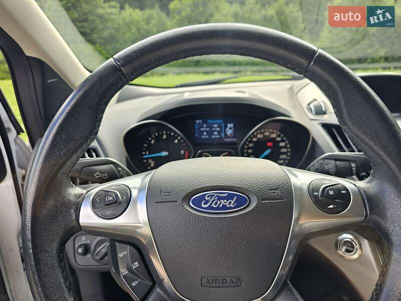 Позашляховик / Кросовер Ford Kuga 2013 в Львові
