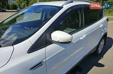 Внедорожник / Кроссовер Ford Kuga 2013 в 