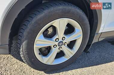 Внедорожник / Кроссовер Ford Kuga 2013 в 
