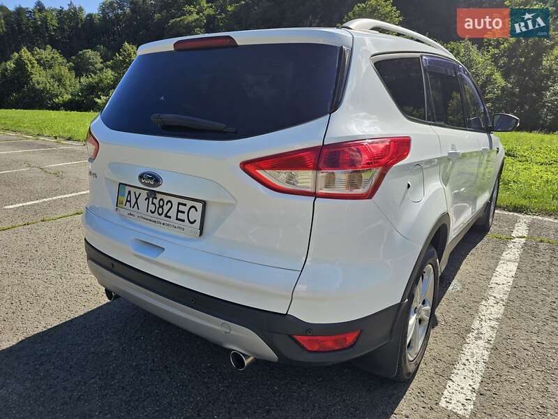 Позашляховик / Кросовер Ford Kuga 2013 в Львові