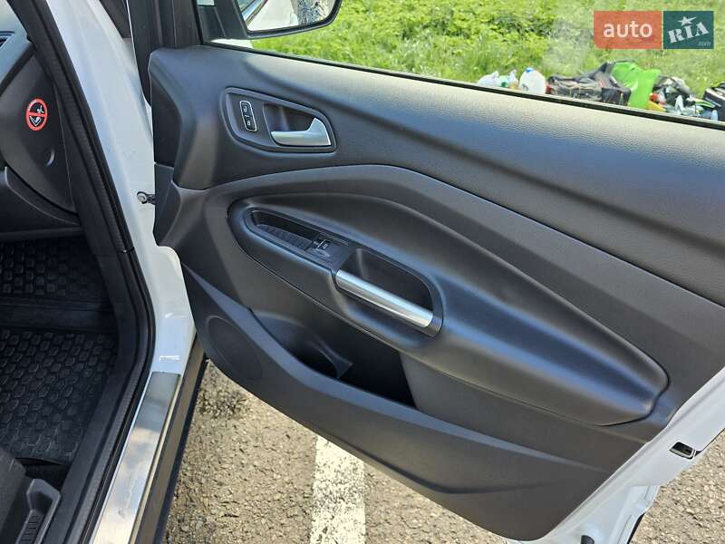 Позашляховик / Кросовер Ford Kuga 2013 в Львові