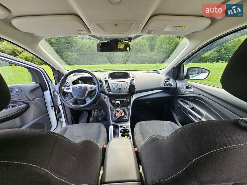 Позашляховик / Кросовер Ford Kuga 2013 в Львові