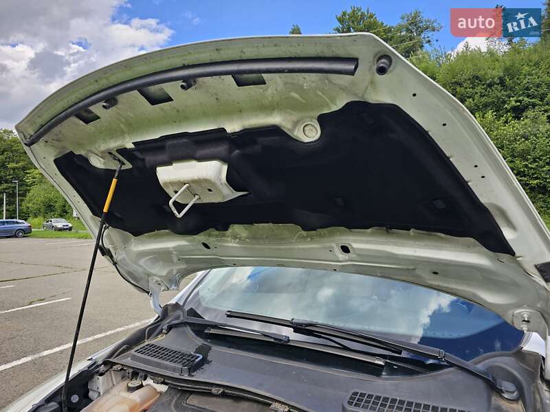 Позашляховик / Кросовер Ford Kuga 2013 в Львові