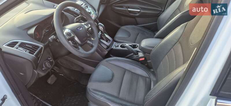 Внедорожник / Кроссовер Ford Kuga 2013 в Черновцах
