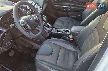 Позашляховик / Кросовер Ford Kuga 2013 в 