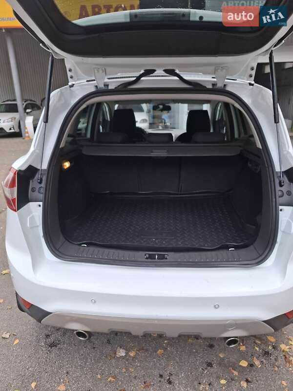 Позашляховик / Кросовер Ford Kuga 2010 в Києві
