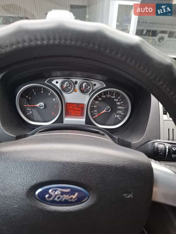 Позашляховик / Кросовер Ford Kuga 2010 в Києві