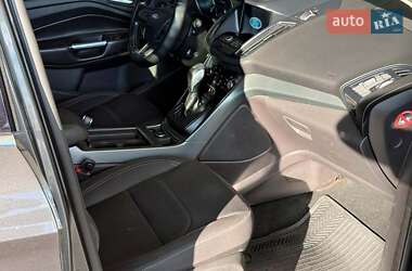 Внедорожник / Кроссовер Ford Kuga 2017 в 